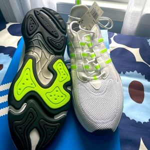 FLASH SALE!! ADIDAS HAIWEE Mens sneakers cloud. MENS US 12